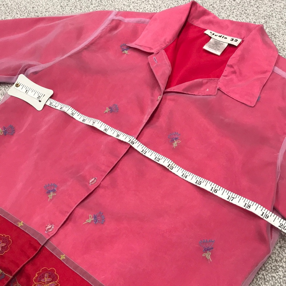 Embroidered button up blouse - Picture 7 of 8